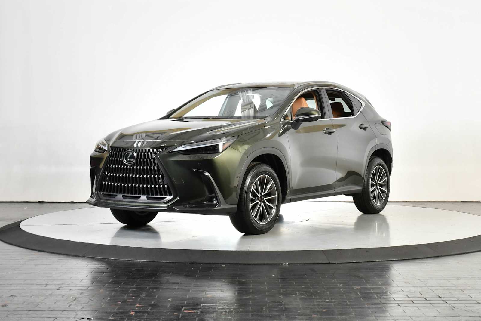 2025 Lexus NX Hybrid