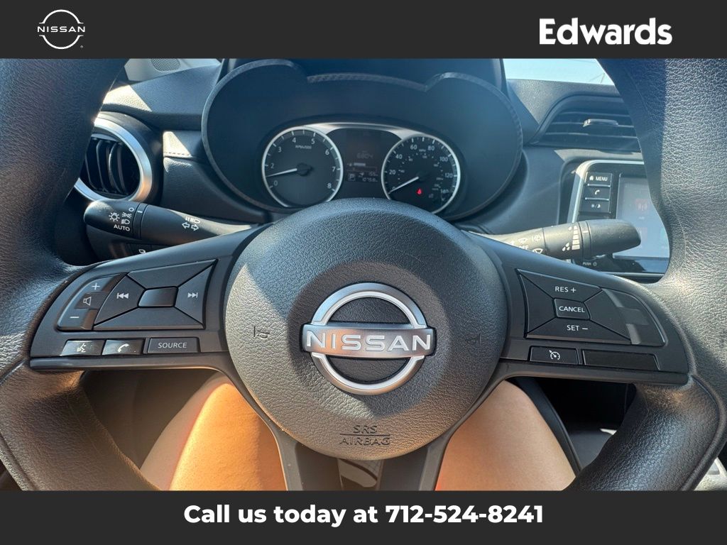 2024 Nissan Versa 1.6 S photo 13