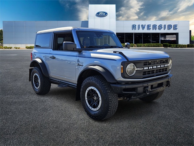 2022 Ford Bronco 2-Door Black Diamond's photo