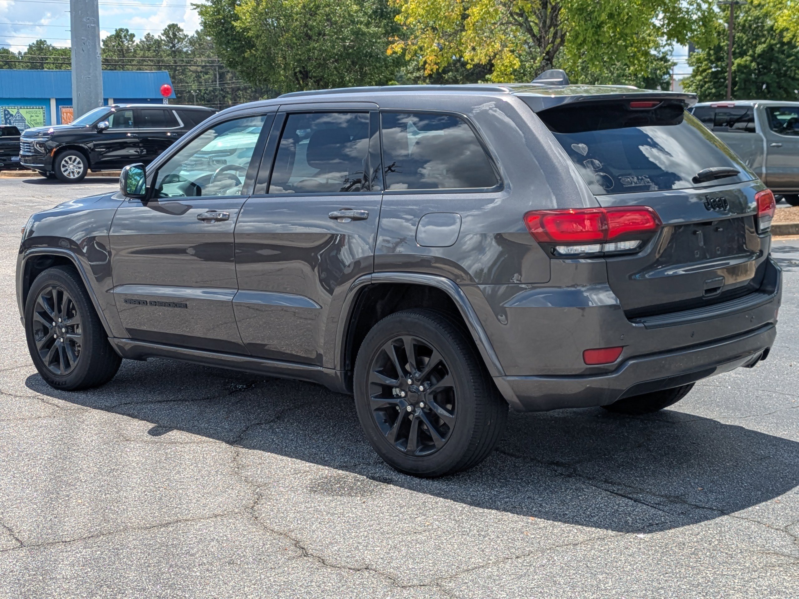 2021 Jeep Grand Cherokee Laredo X photo 5