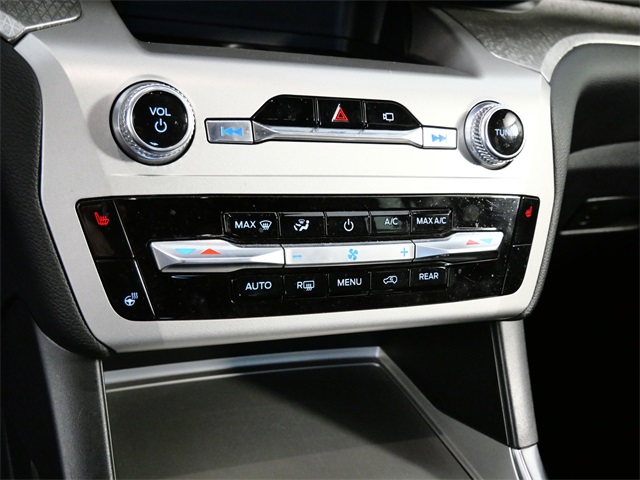 2022 Ford Explorer Timberline photo 18
