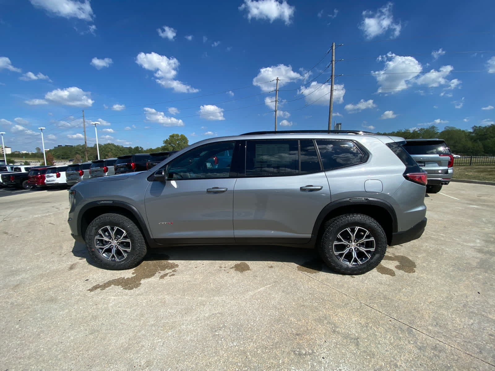 2026 Gmc Acadia AT4 photo 9