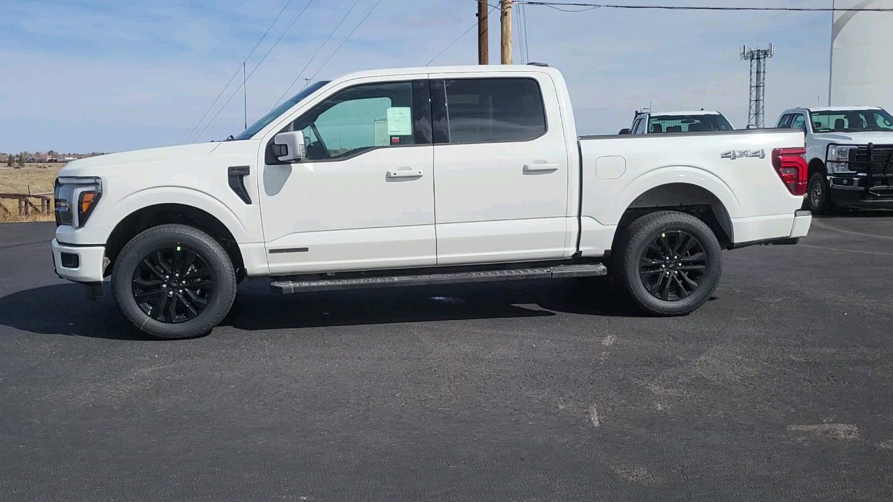 2025 Ford F-150 Lariat photo 2