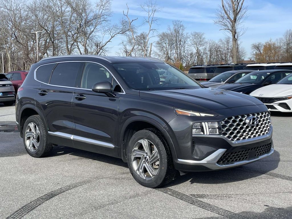 2022 Hyundai Santa Fe SEL's photo