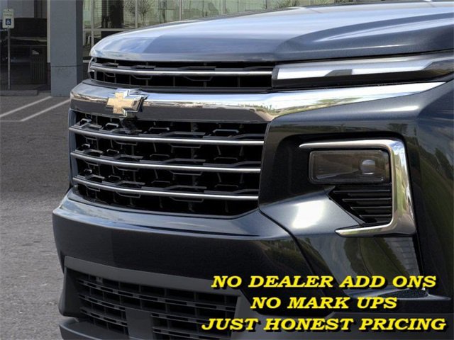 2025 Chevrolet Traverse photo 13