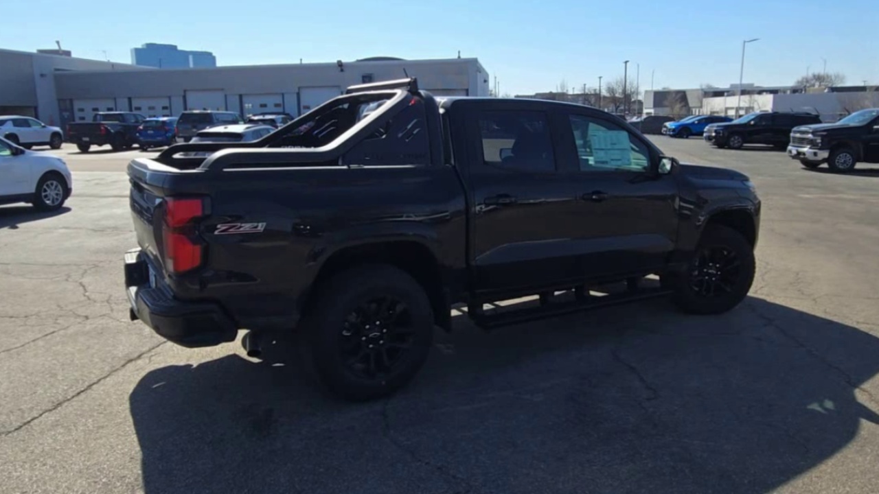 2025 Chevrolet Colorado Z71 photo 7