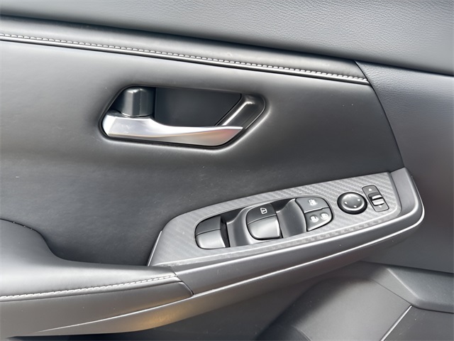 2022 Nissan Sentra SV photo 17