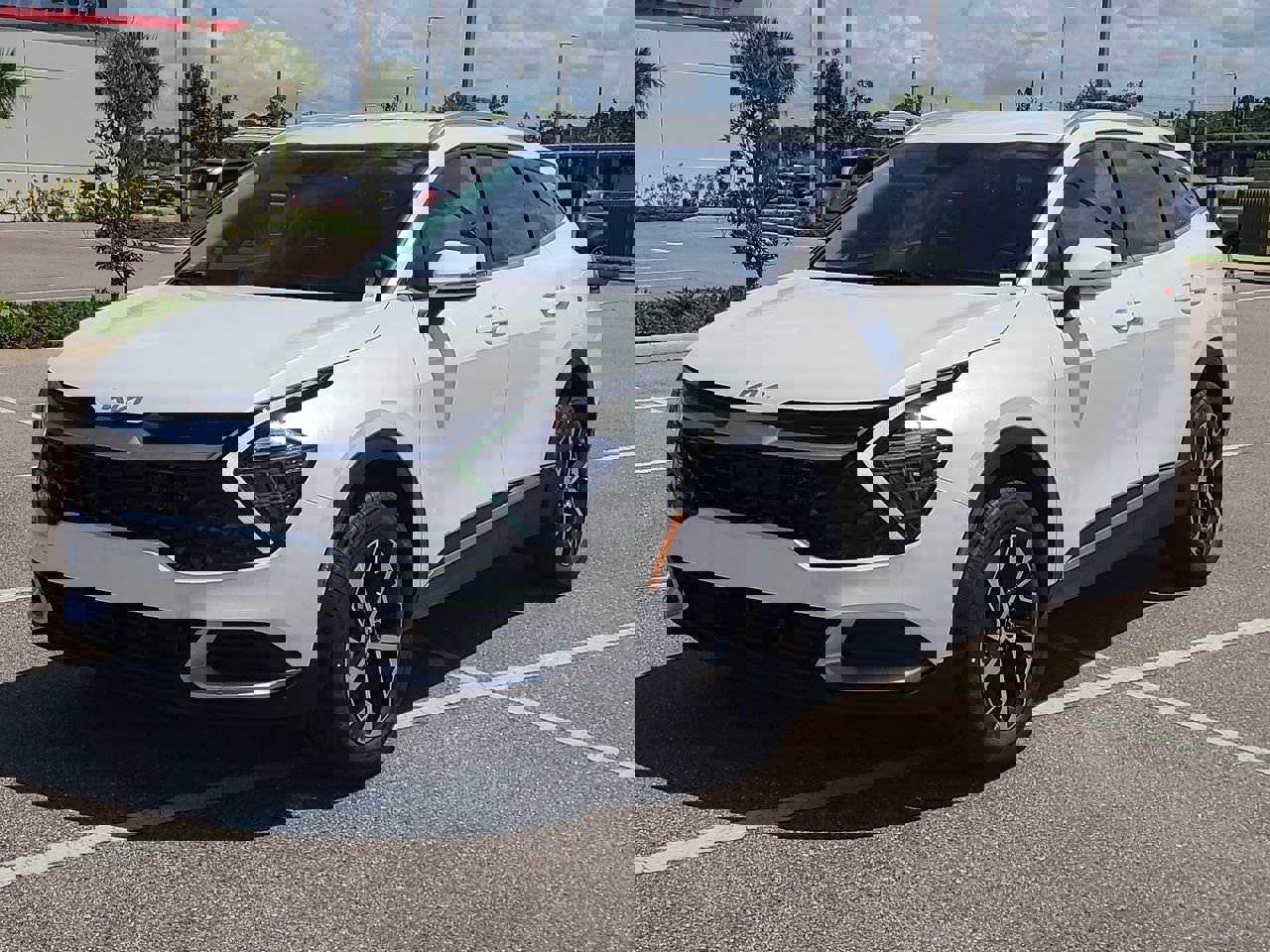 2025 Kia Sportage Hybrid EX photo 2