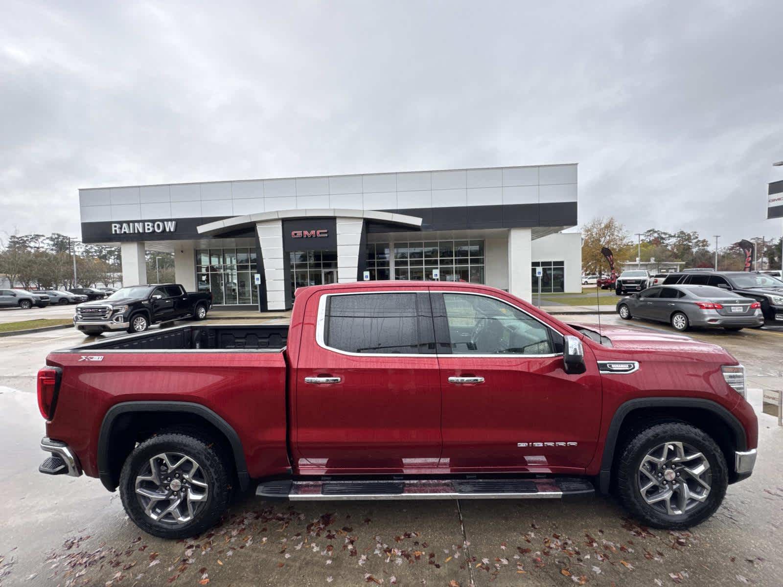 2026 GMC Sierra 1500 SLT's photo