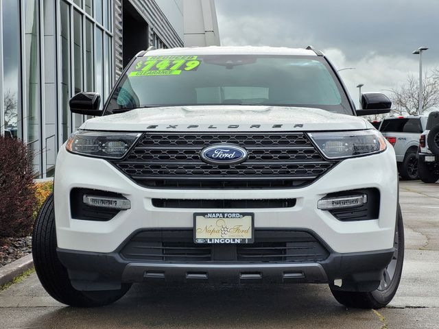 2023 Ford Explorer XLT photo 2