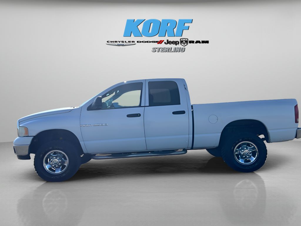 2004 Dodge Ram SLT photo 8