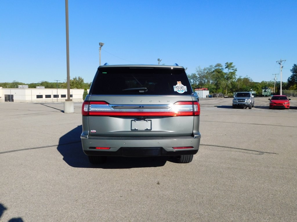 2019 Lincoln Navigator L Reserve photo 3