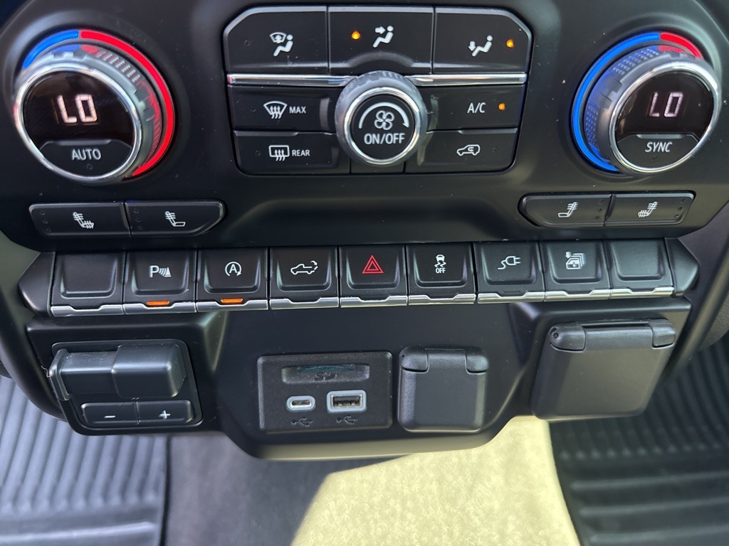 2020 Chevrolet Silverado 1500 LT photo 43