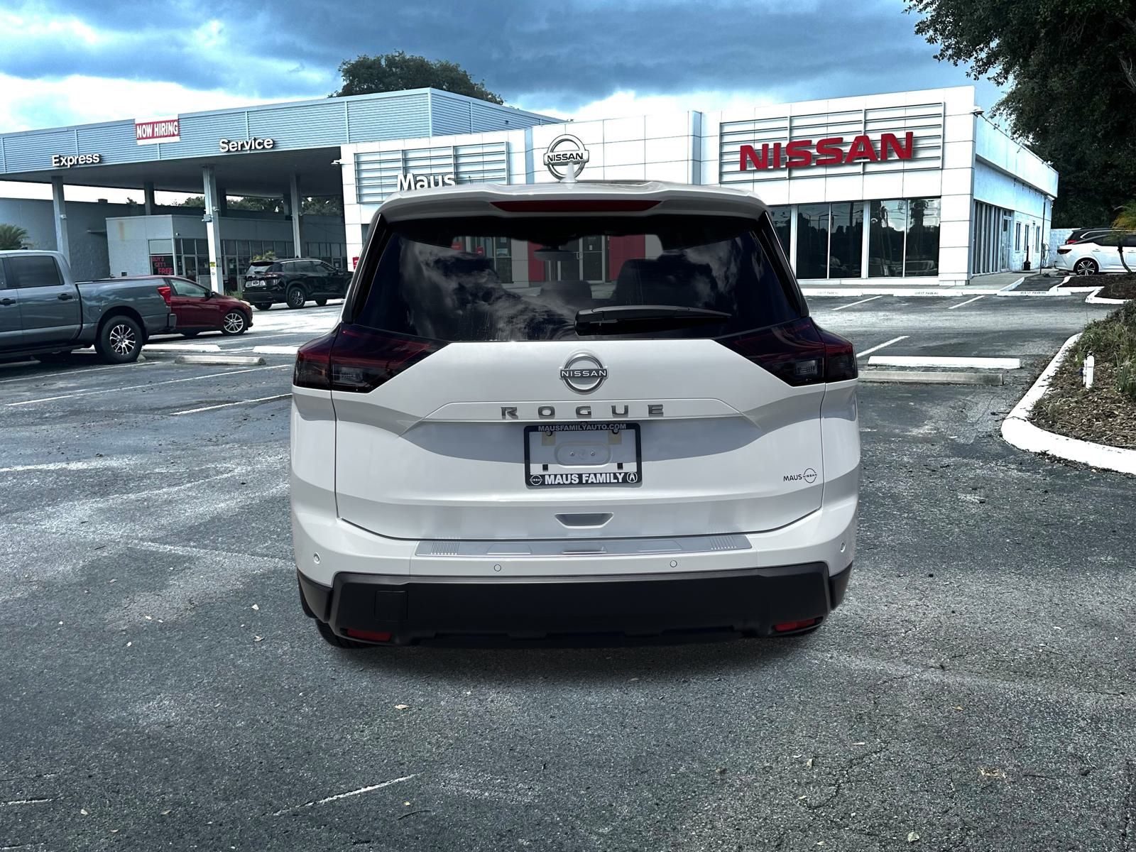 2026 Nissan Rogue SV photo 4