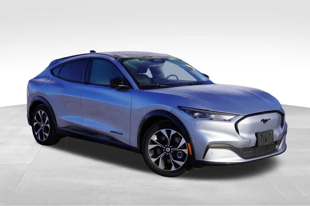 2022 Ford Mustang-Mach-e Premium's photo