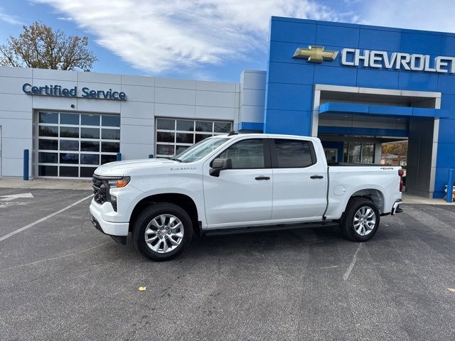2026 Chevrolet Silverado 1500 Custom photo 2