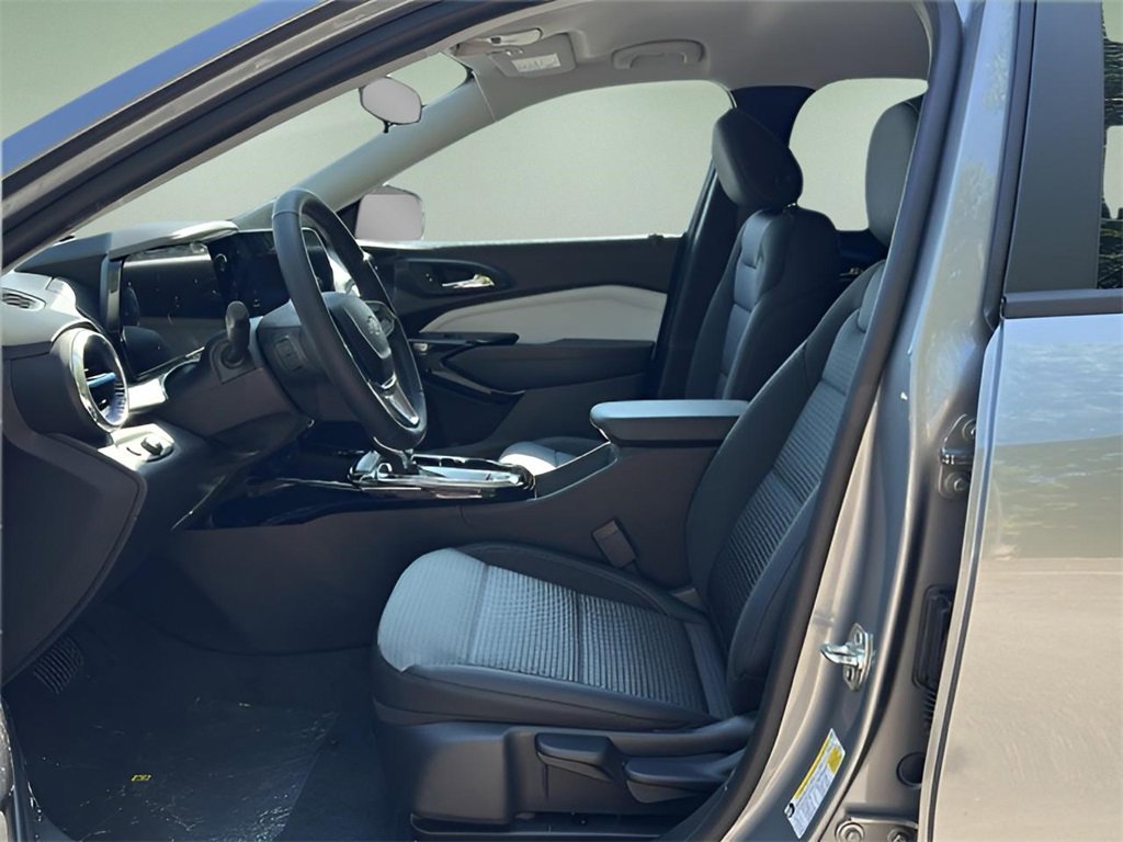 2025 Chevrolet Trax ACTIV photo 3
