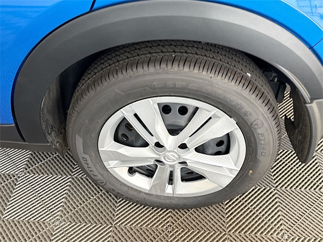 2025 Nissan Kicks Play S photo 4