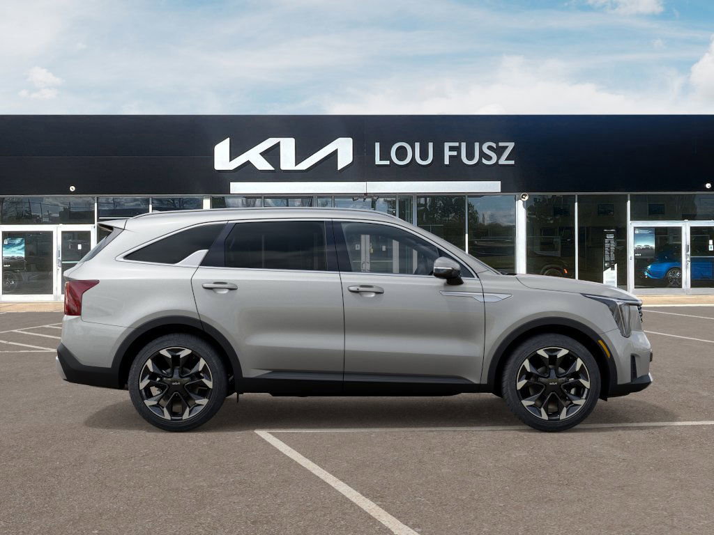 2026 Kia Sorento EX photo 2