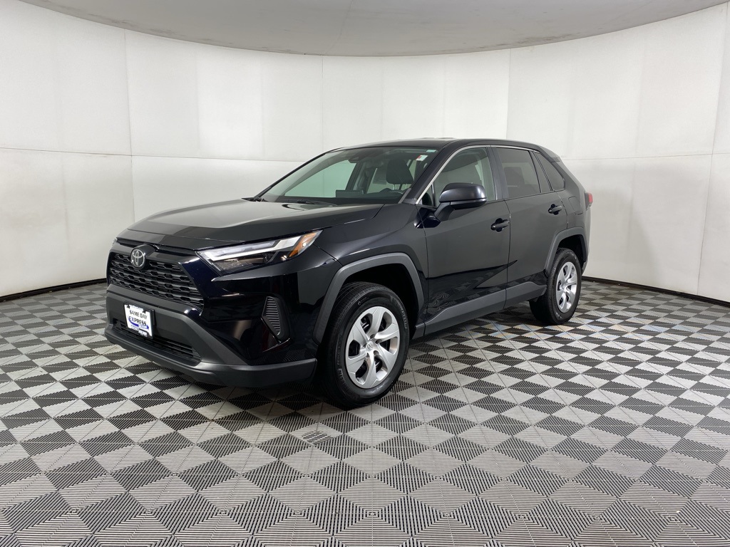 2023 Toyota RAV4 LE photo 11