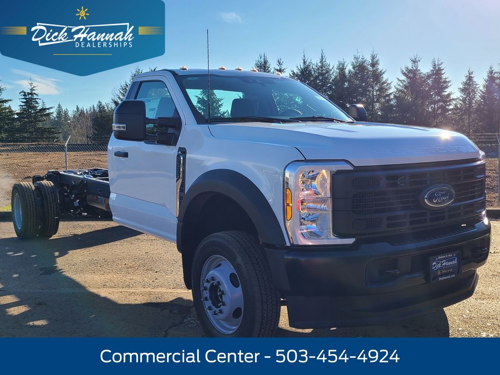 2024 Ford F-550 Super Duty Chassis Cab XL's photo