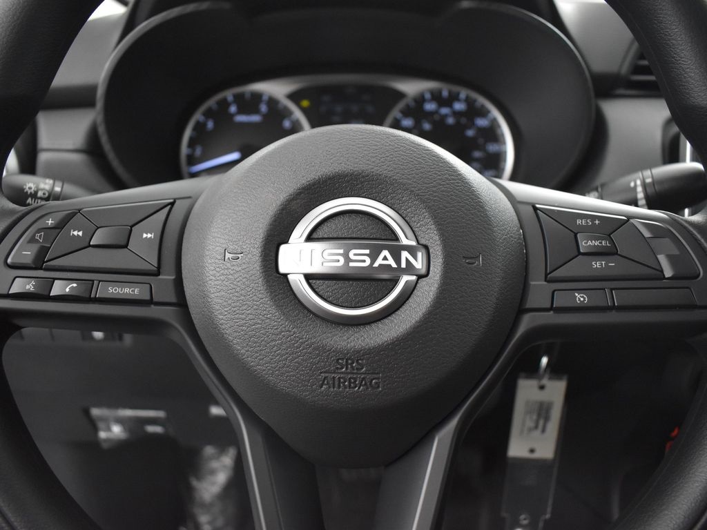 2025 Nissan Versa 1.6 S photo 26