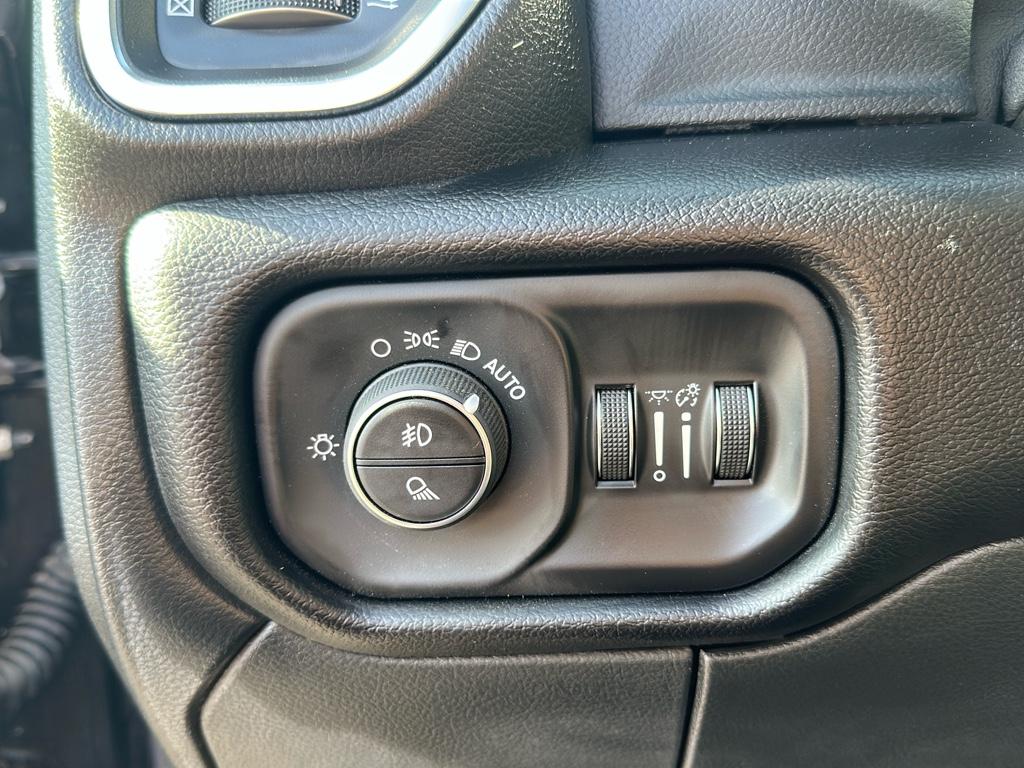2025 Ram 2500 Laramie photo 13