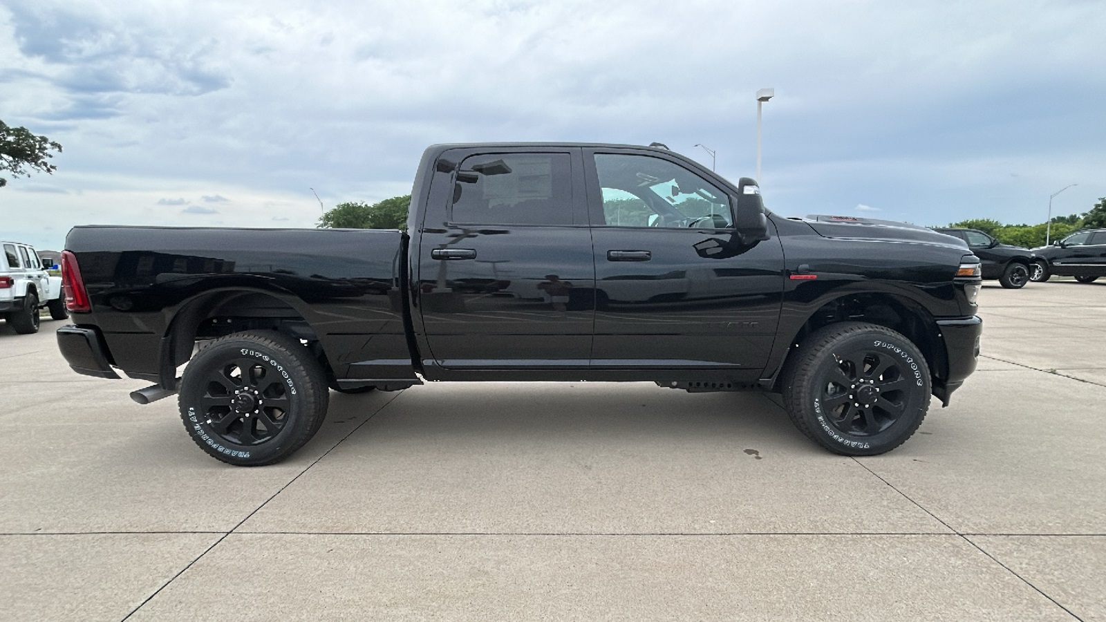 2025 Ram 2500 Laramie photo 2