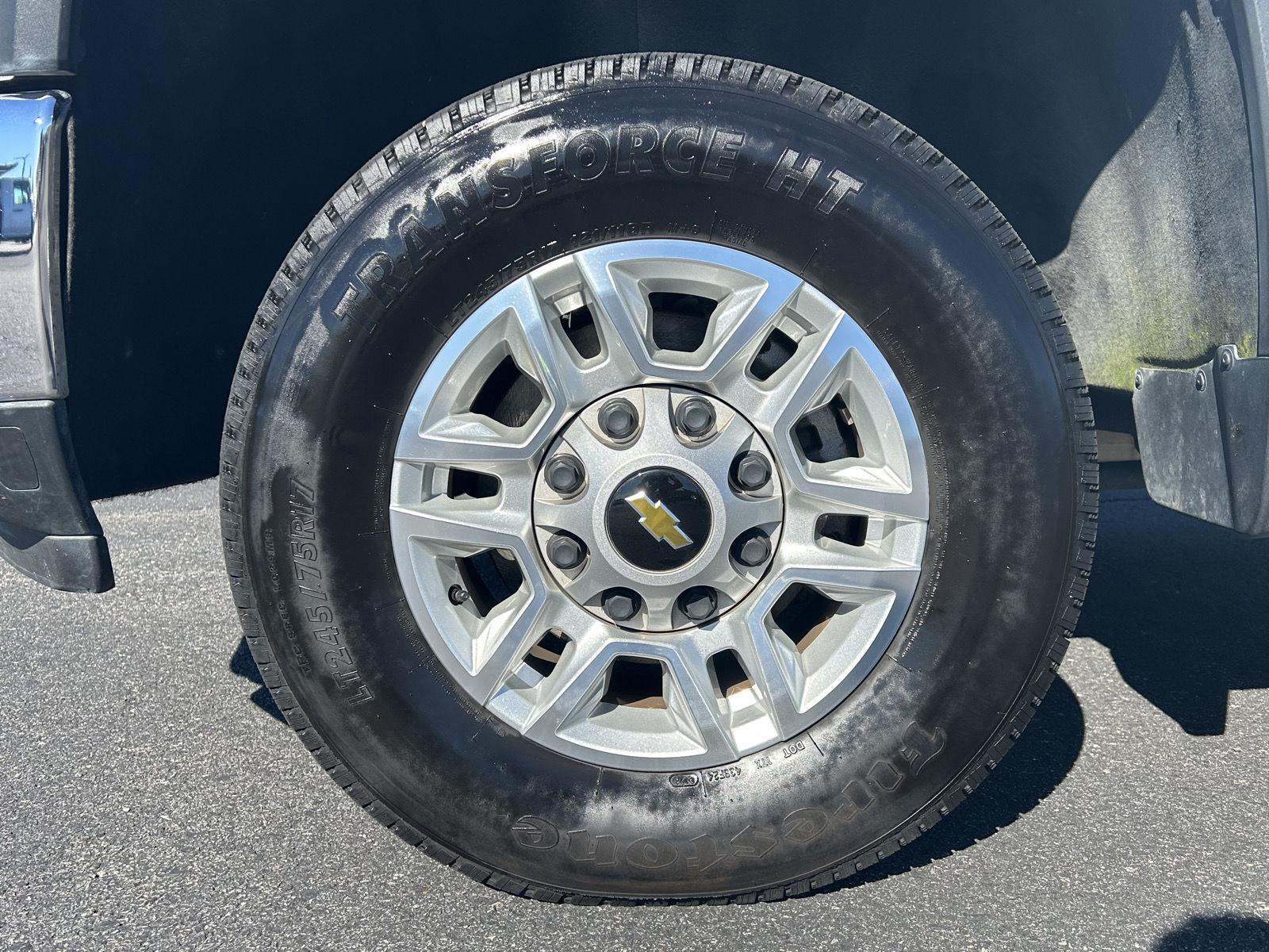 2024 Chevrolet Silverado 2500HD LT photo 6