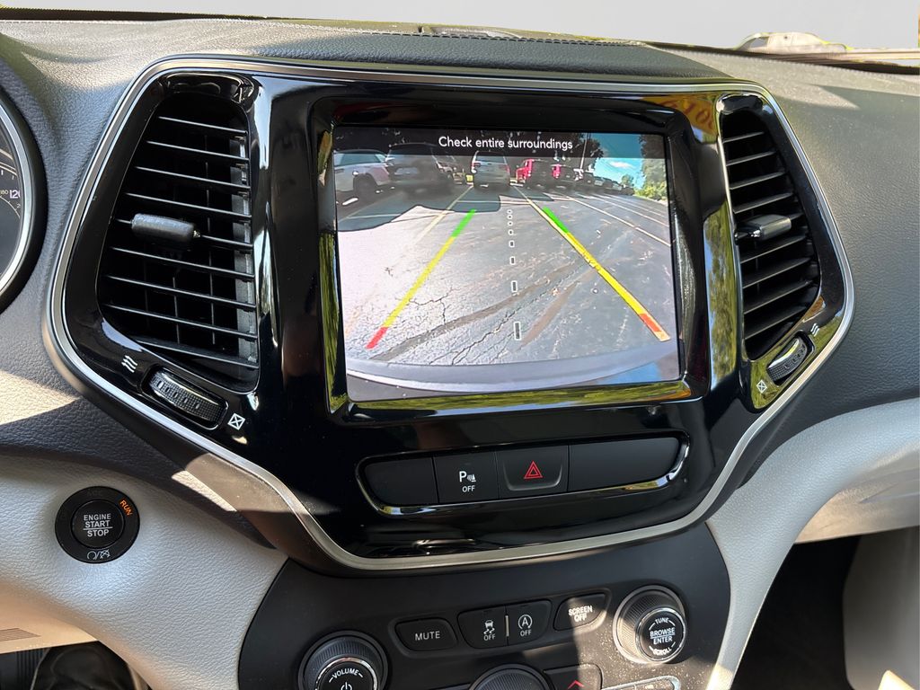 2019 Jeep Cherokee Limited photo 25