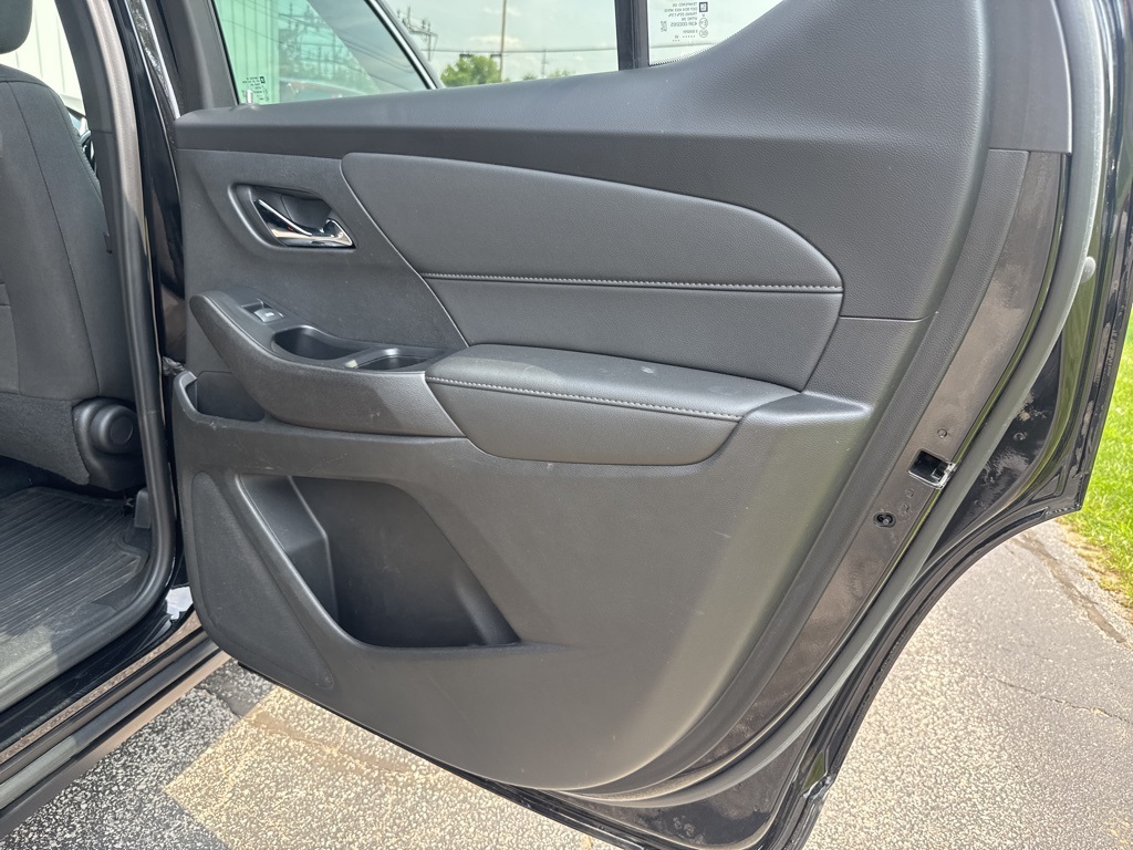 2022 Chevrolet Traverse Cloth photo 19