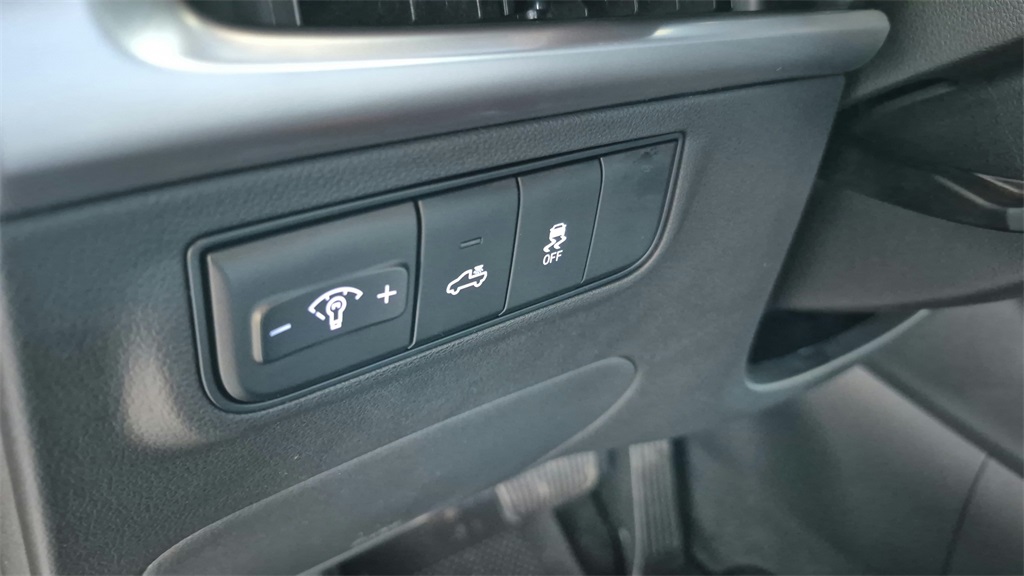 2026 Hyundai Santa Cruz SEL photo 10