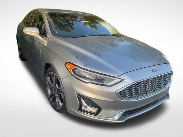 2020 Ford Fusion Titanium photo 2