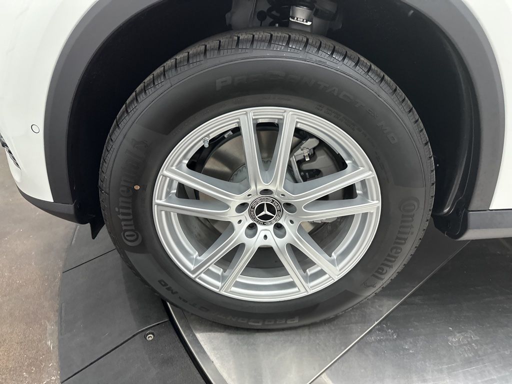 2025 Mercedes Benz GLC 300 4MATIC photo 24
