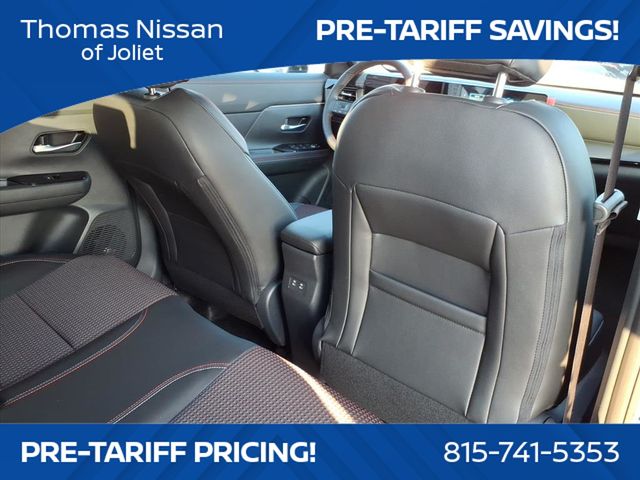 2026 Nissan Kicks SR photo 12