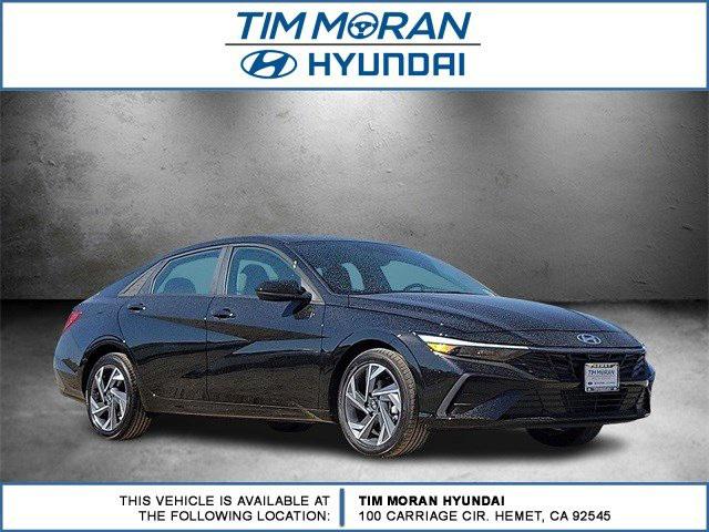 2025 Hyundai Elantra SEL's photo