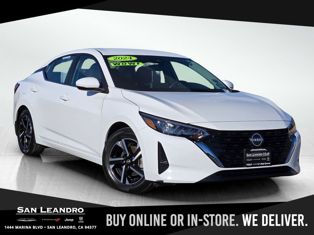 2024 Nissan Sentra SV's photo