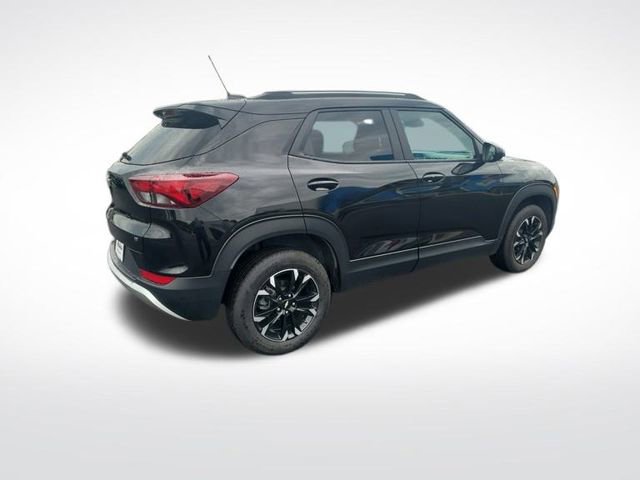 2023 Chevrolet Trailblazer LT photo 2