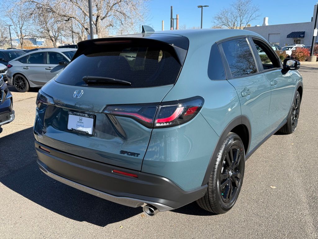 2026 Honda HR-V Sport photo 4