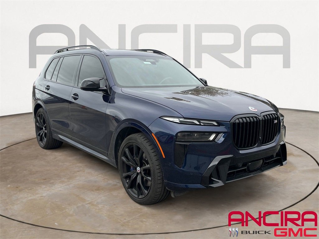 2023 BMW X7 M60i's photo