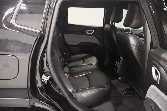 2023 Jeep Compass Latitude Lux photo 16