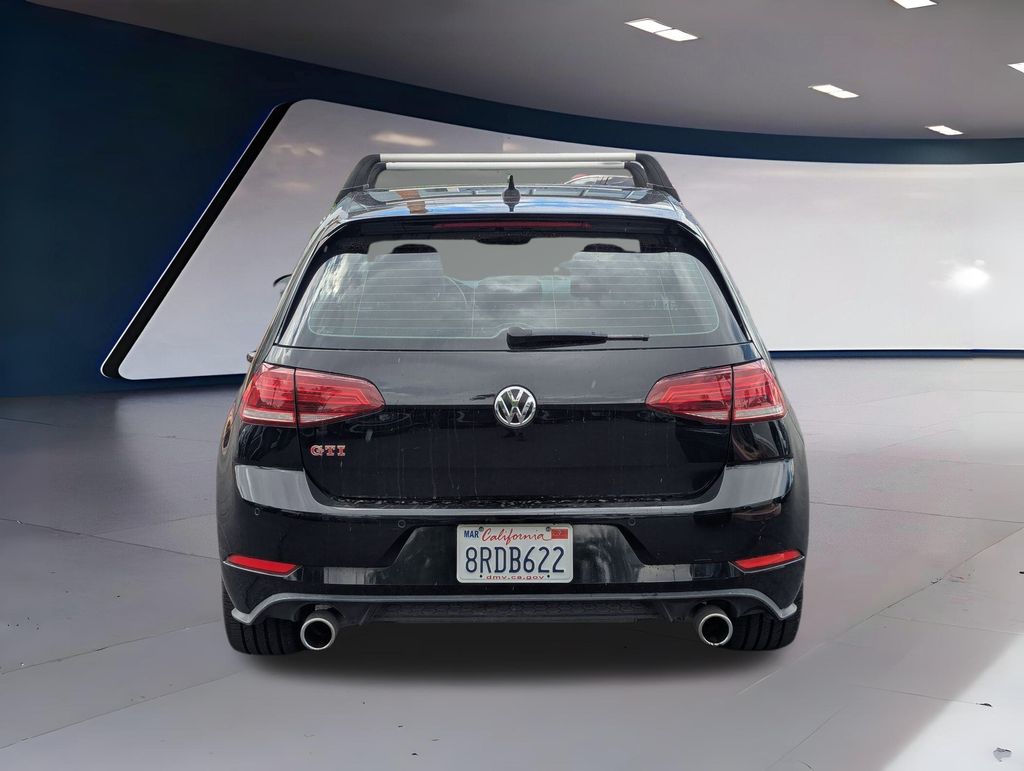 2019 Volkswagen Golf GTI Autobahn photo 4