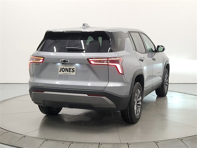 2026 Chevrolet Equinox LT photo 4