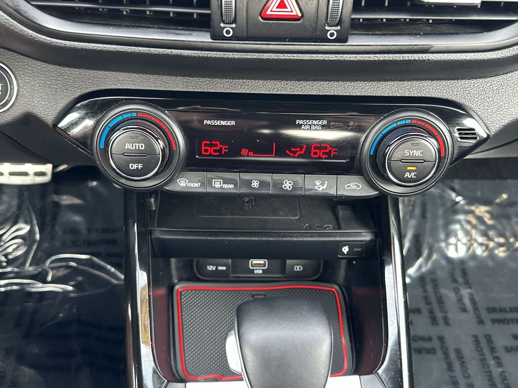 2022 Kia Forte GT photo 22