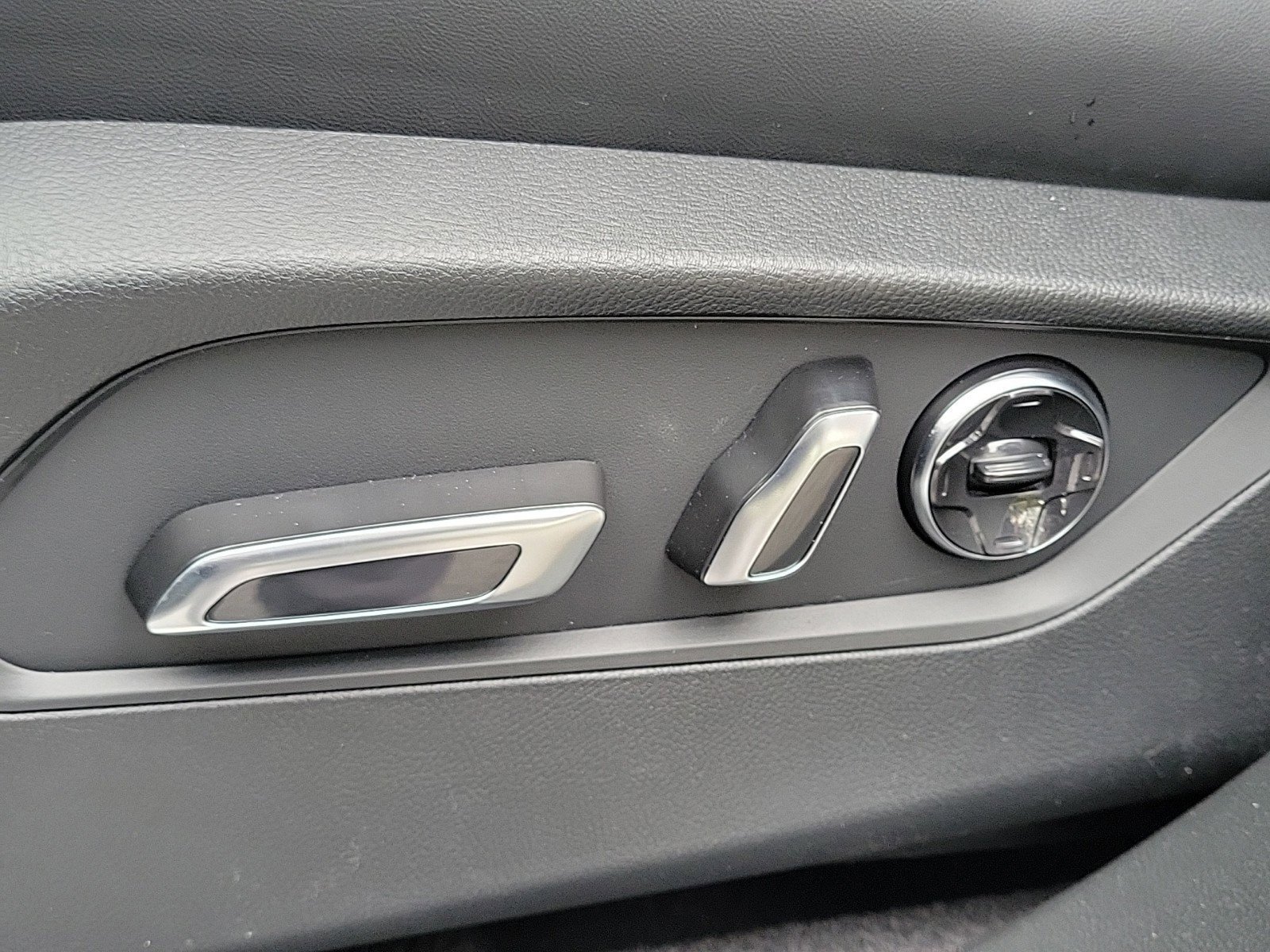 2025 Acura RDX A-Spec Advance photo 9