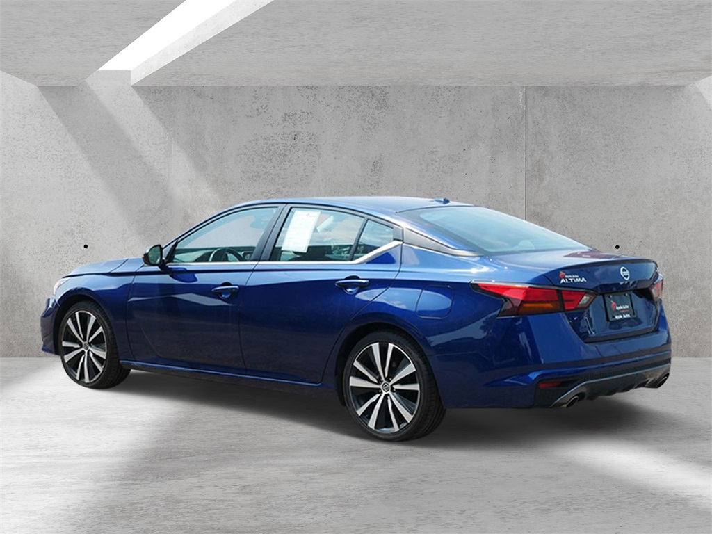 2022 Nissan Altima 2.5 SR photo 4