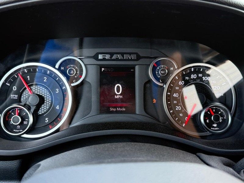 2026 Ram 2500 Big Horn photo 15