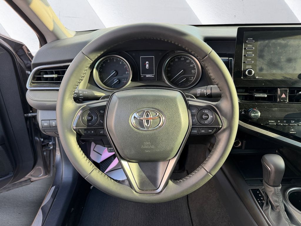 2024 Toyota Camry SE photo 8