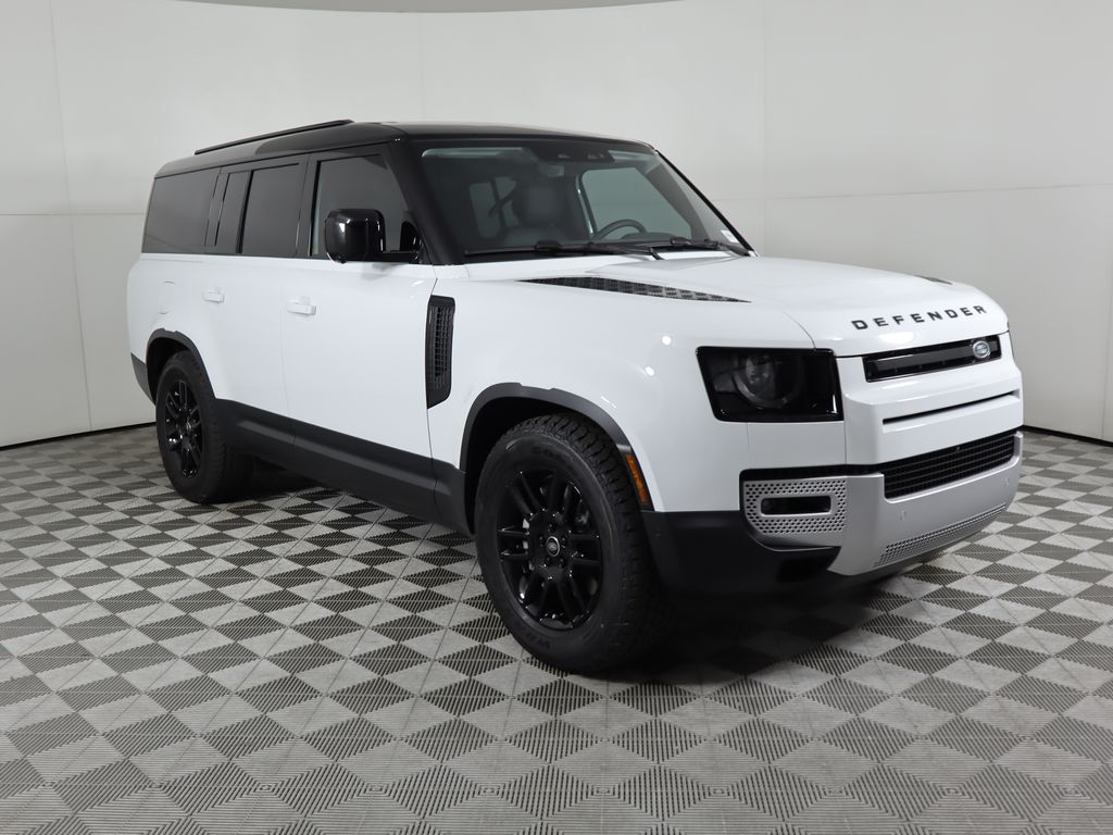 2025 Land Rover Defender 130 S photo 3
