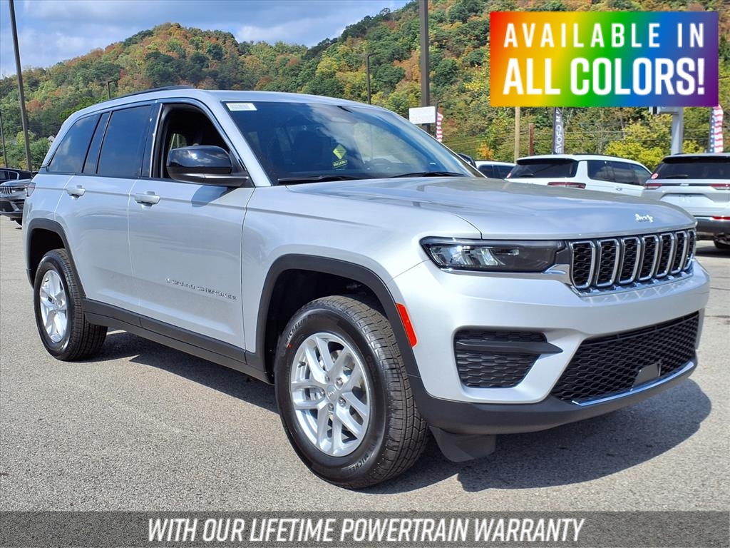 2025 Jeep Grand Cherokee Laredo's photo